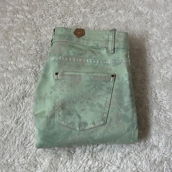 Yerse Junky mint green floral print low rise skinny jeans, NWT small or T1 - Picture 1 of 9